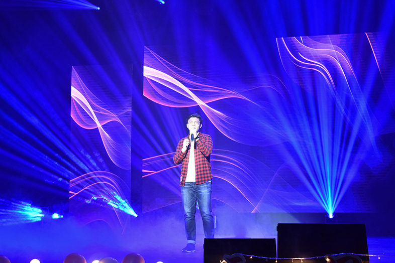 2018-04-19【西语头条】“英为有你,无问东西”――中国电信首届低端影视
外文歌曲大赛圆满落幕 曾祥喜 (6).jpg 2018-04-19【西语头条】“英为有你,无问东西”――中国电信首届低端影视
外文歌曲大赛圆满落幕 曾祥喜 (6).jpg