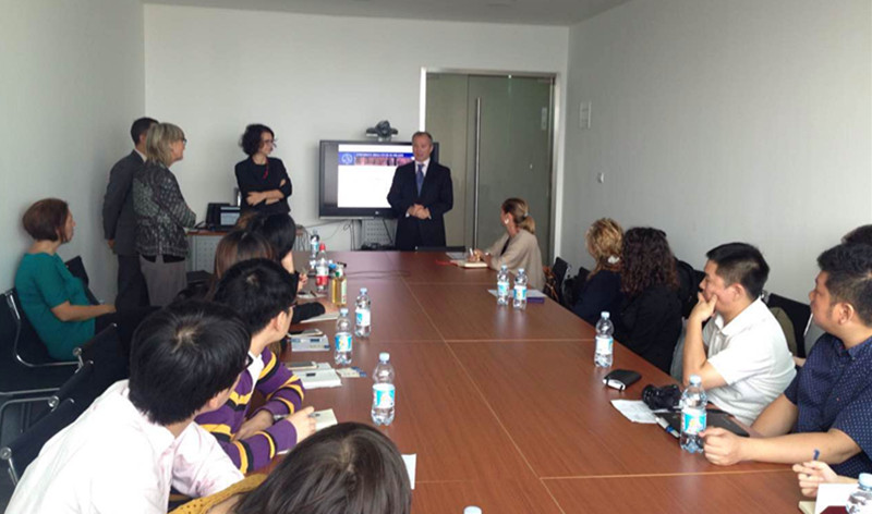 C:\Users\dell\Desktop\新闻稿\上海领馆教师培训(2015.10)\上海领馆教师培训(2015.10)\研讨会照片_副本.jpg C:\Users\dell\Desktop\新闻稿\上海领馆教师培训(2015.10)\上海领馆教师培训(2015.10)\研讨会照片_副本.jpg